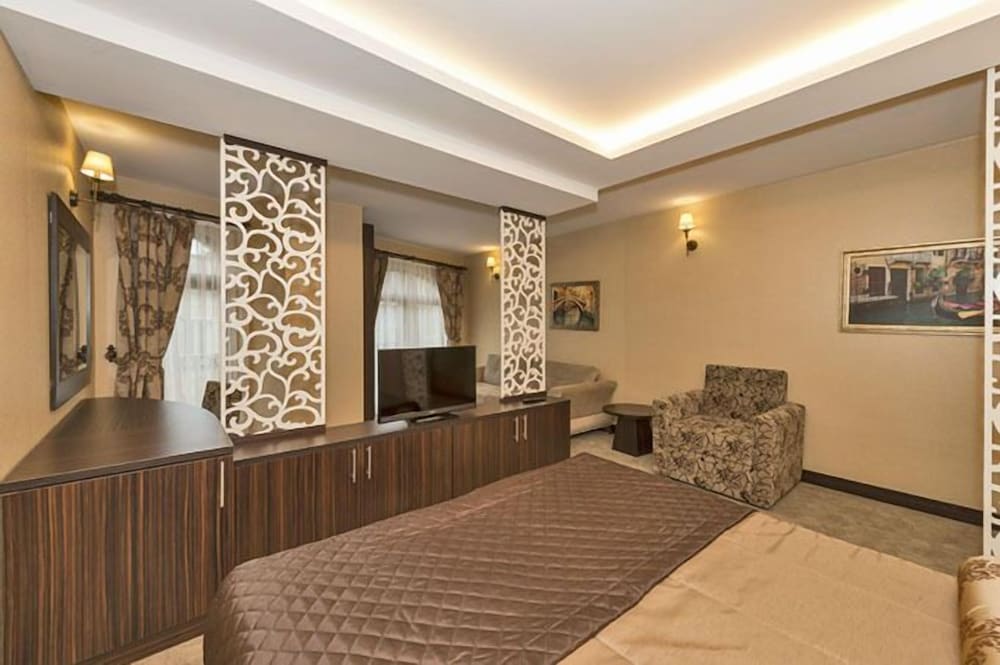 Rayelin Hotel Old Town 36/50