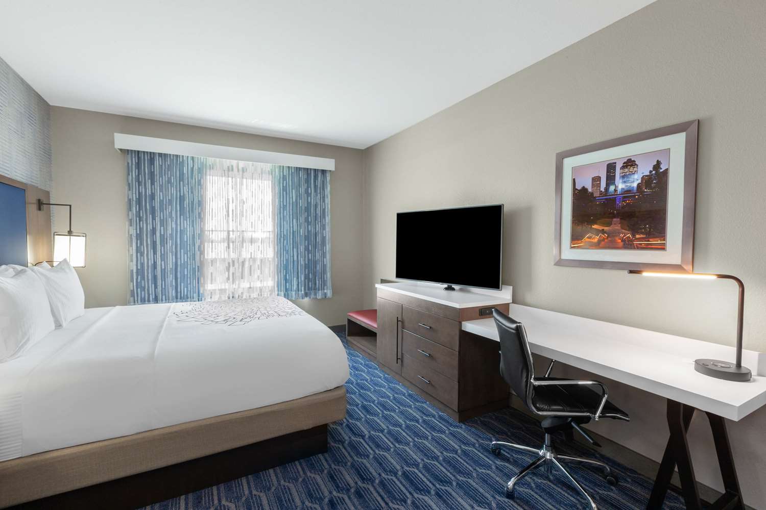 La Quinta Inn & Suites by Wyndham Houston Channelview 30/66