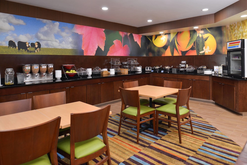 Fairfield Inn By Marriott Louisville North 38/58