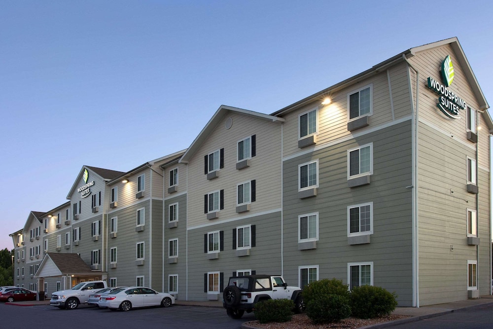WoodSpring Suites Clarksville Ft Campbell 16/20