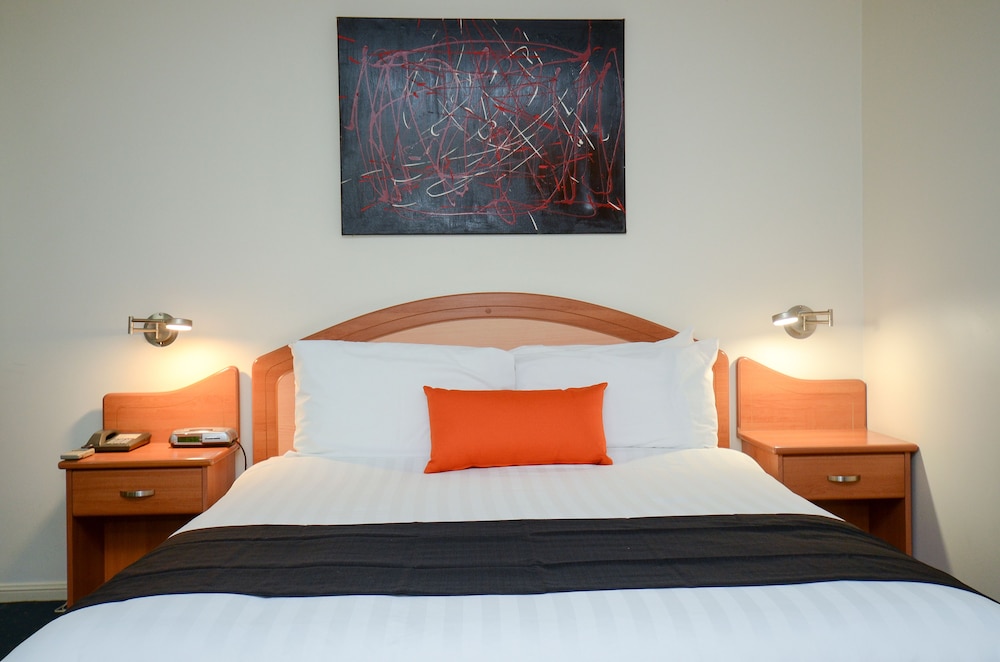 Pegasus Motor Inn And Serviced Apartments 13/47