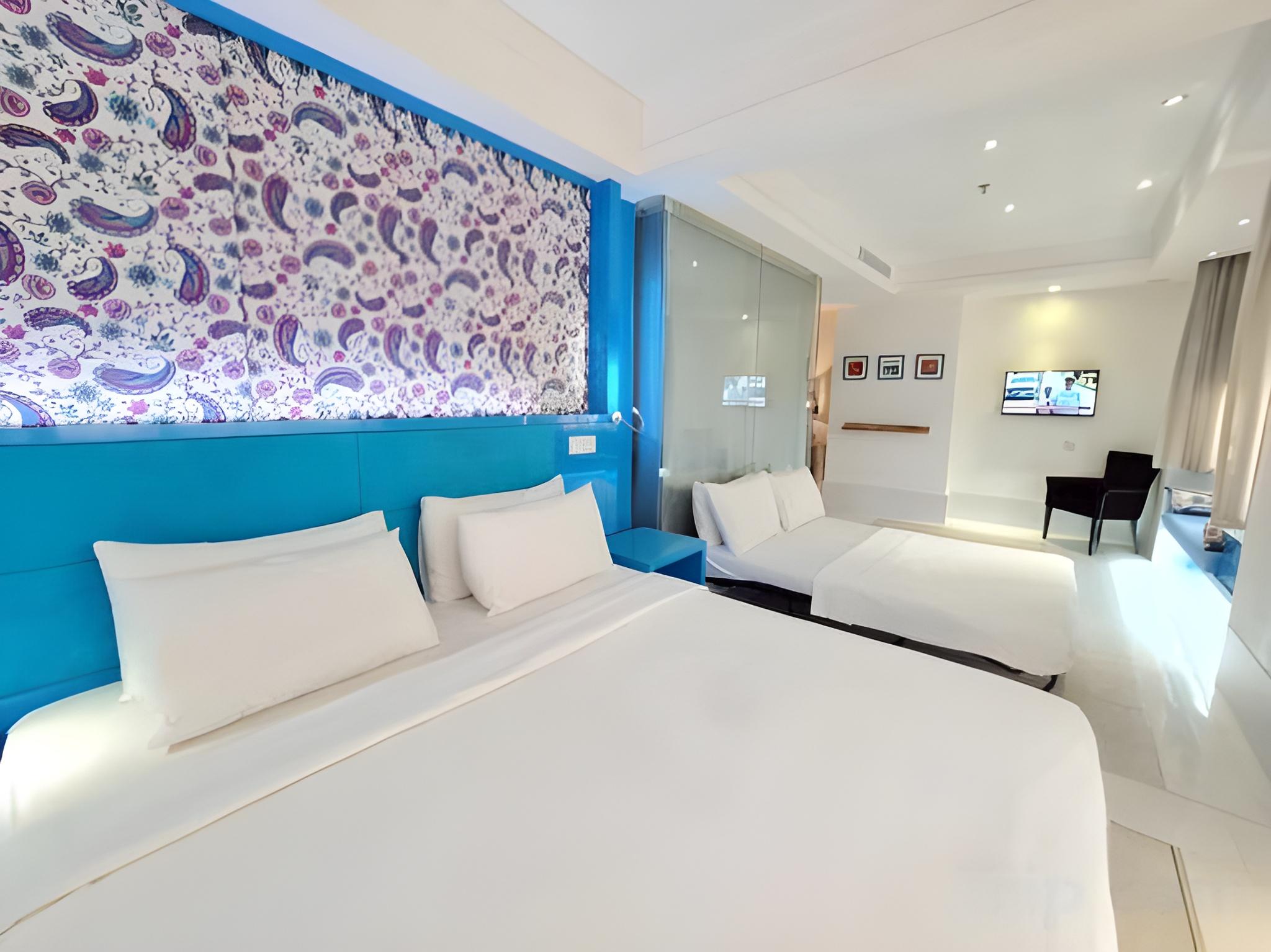 DELUXE SUITE
