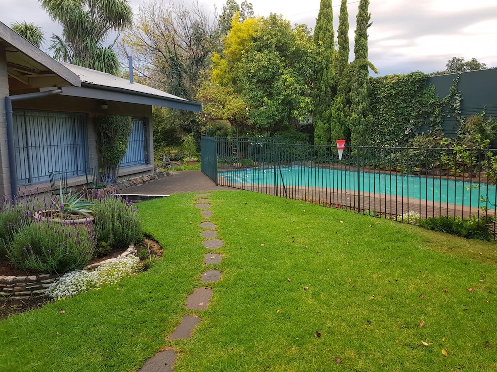 Dias Guest House 36/50