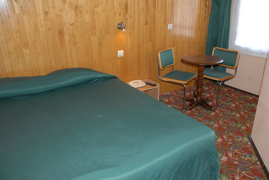 Arcades Hotel 12/30
