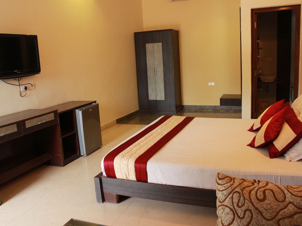 Hotel Dev Residency 12/50
