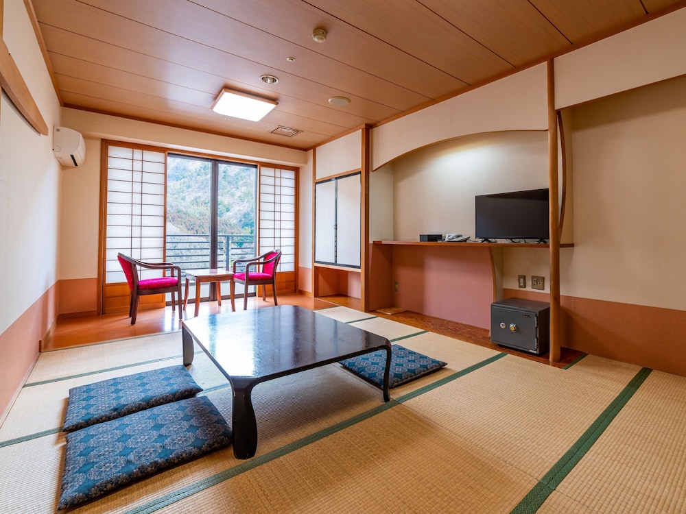 Shiobara Onsen Yashio Lodge 31/42