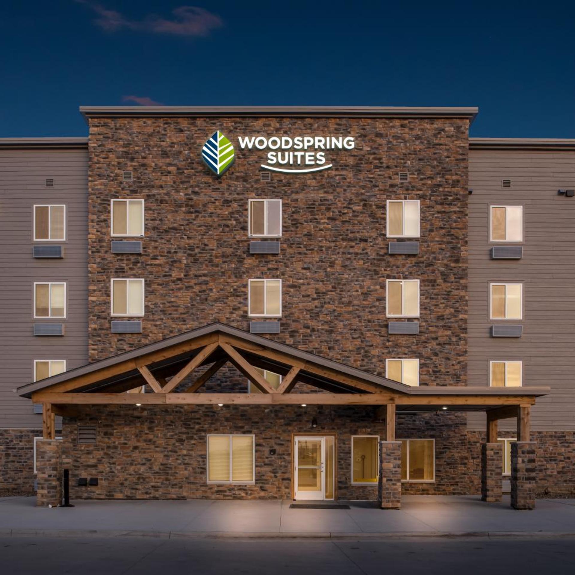 WoodSpring Suites Coralville Iowa City 2/41