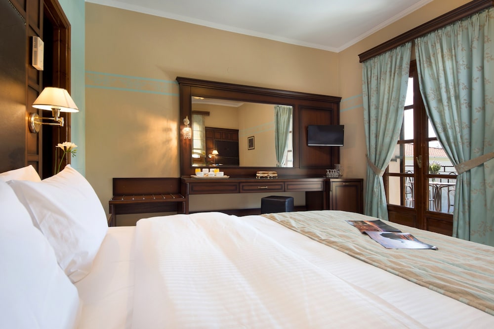 Family, Double and Twin Beds