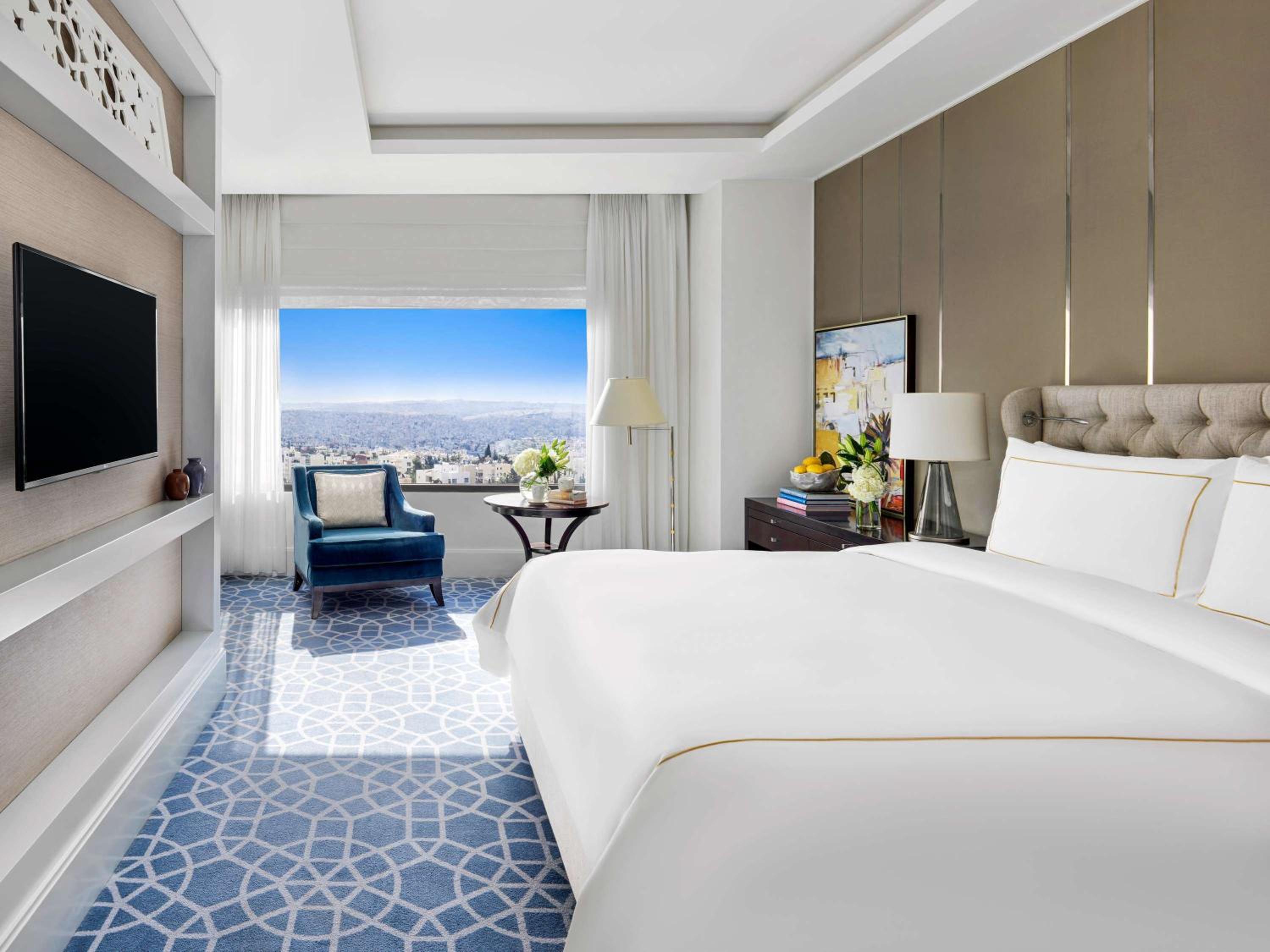 Fairmont, King Bed, Accessible