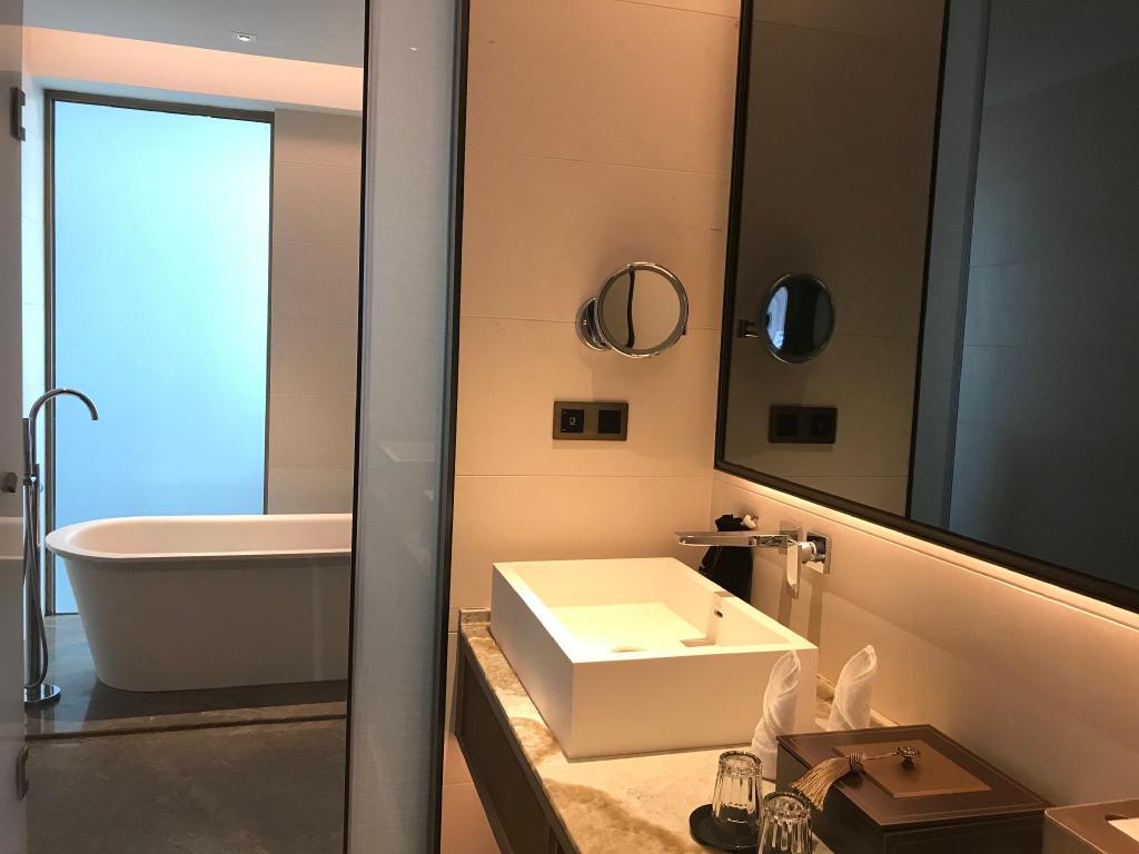 Howard Johnson Plaza by Wyndham Blue Bay Sihanoukville 43/48
