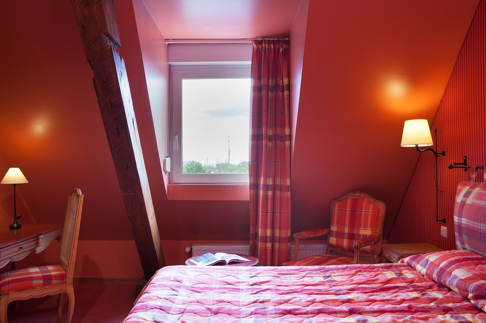 Hotel Beausejour 34/68