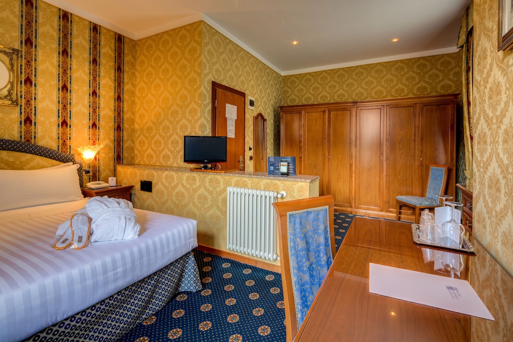 Hotel Raffaello, Sure Hotel Collection By Best Western 43/75