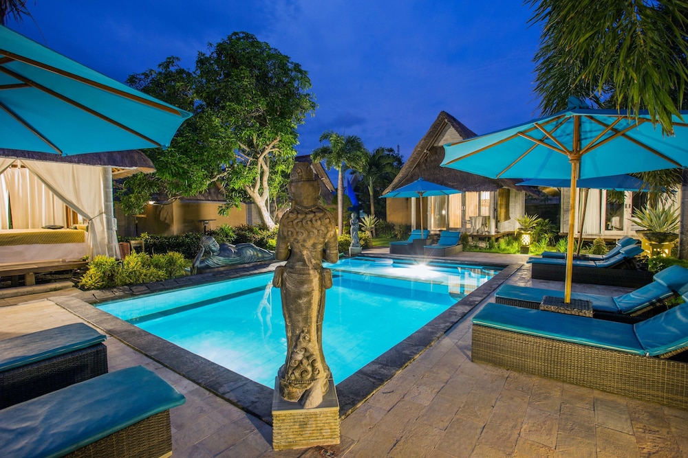 Lembongan Bay Shore Huts 65/71
