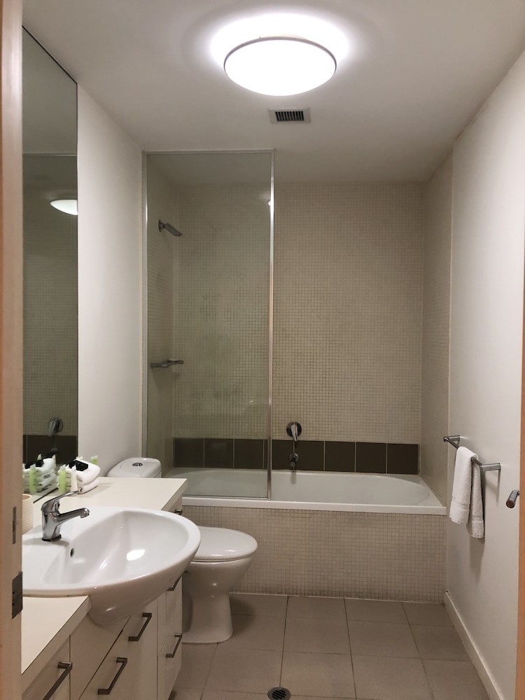 Accent Accommodation at Docklands Melbourne 47/50
