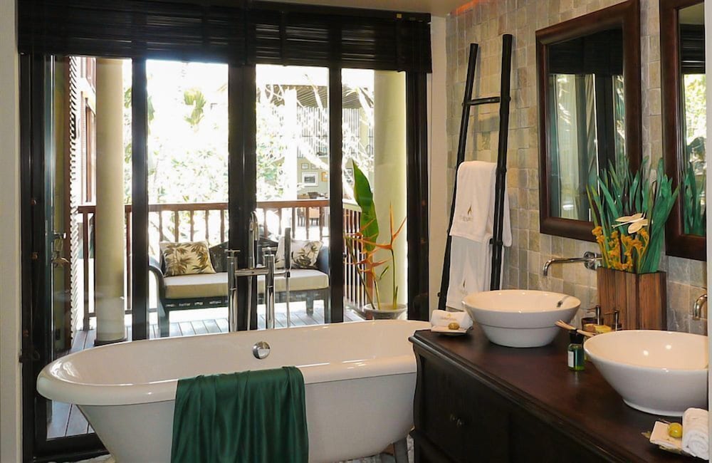 Dhevatara Beach Hotel And Spa 16/36