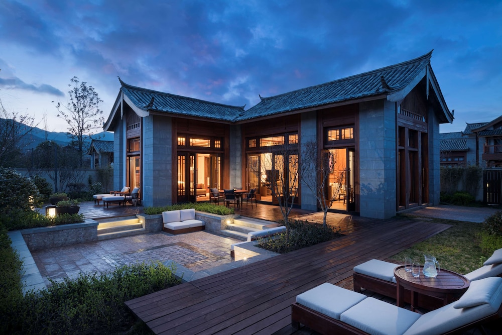 Jinmao Purelax Lijiang, The Unbound Collection By Hyatt 34/70