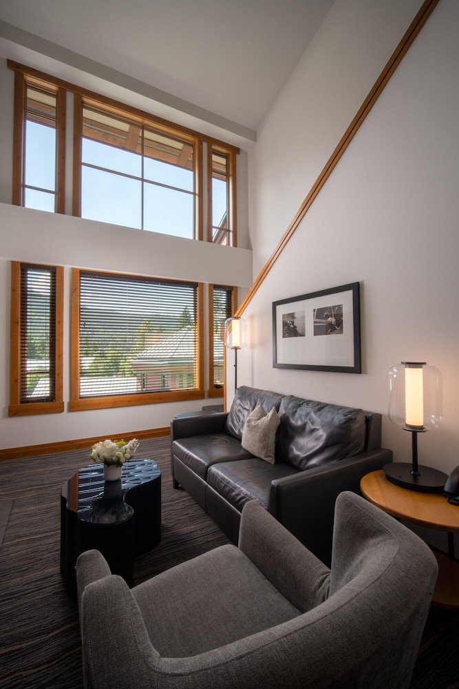 The Nita Lake Lodge 48/68