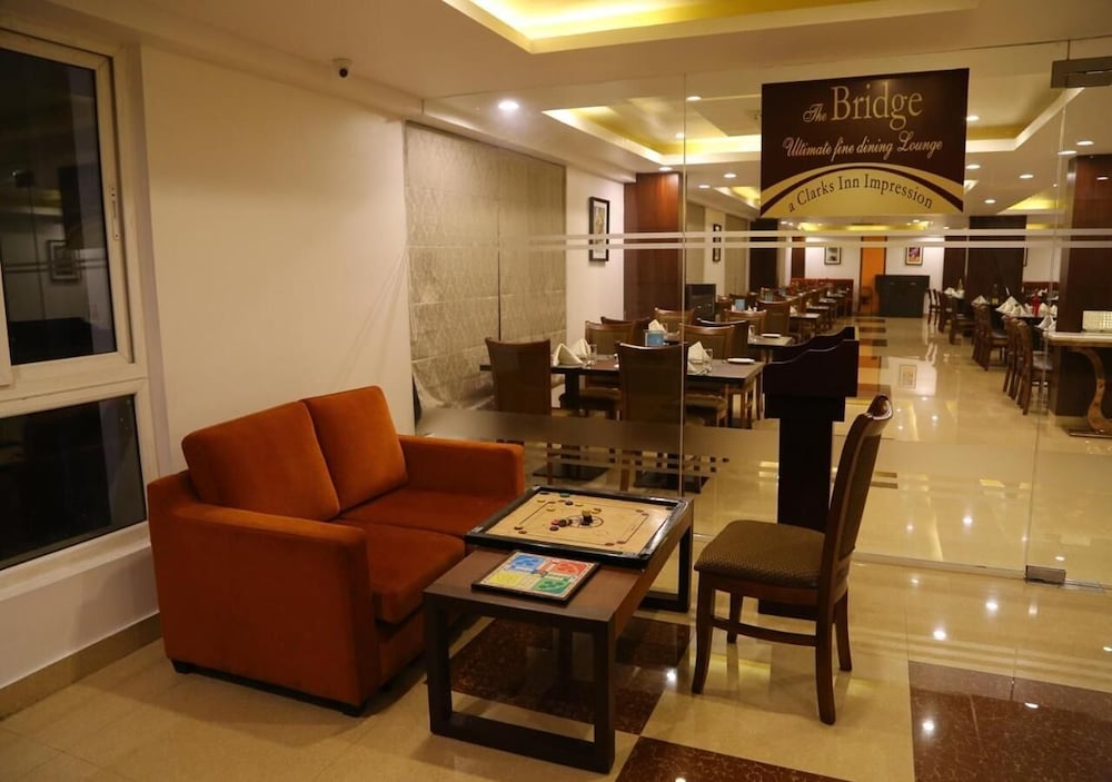 Triguna Clarks Inn Kurnool 26/29