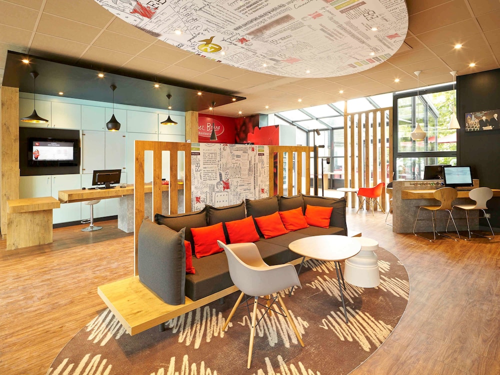 Ibis Marne La Vallee Champs 38/57