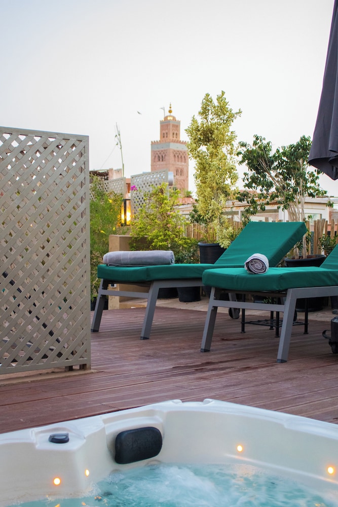 RIAD AL RIMAL 28/50