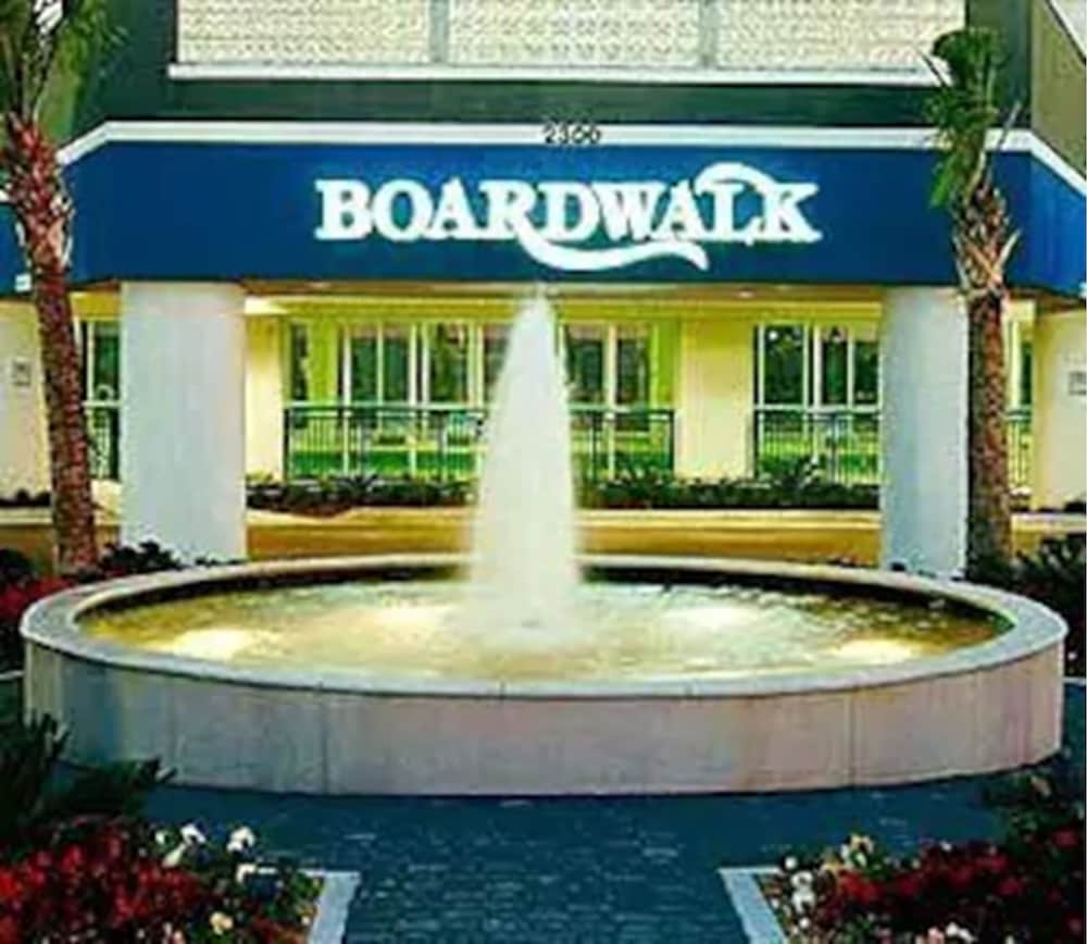 Boardwalk Beach Resort 4/40