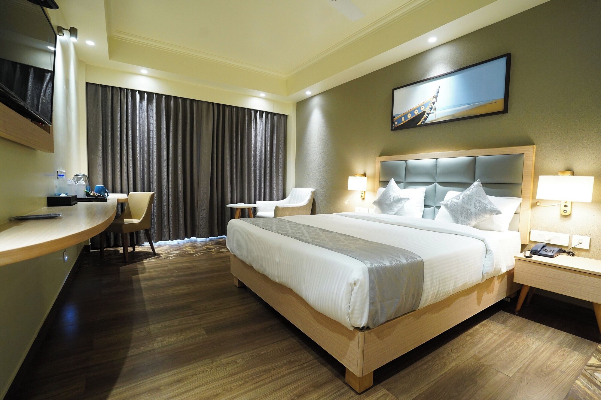 Comfort, Queen Bed