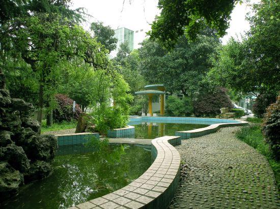 Dolton Lushan Hotel 21/22