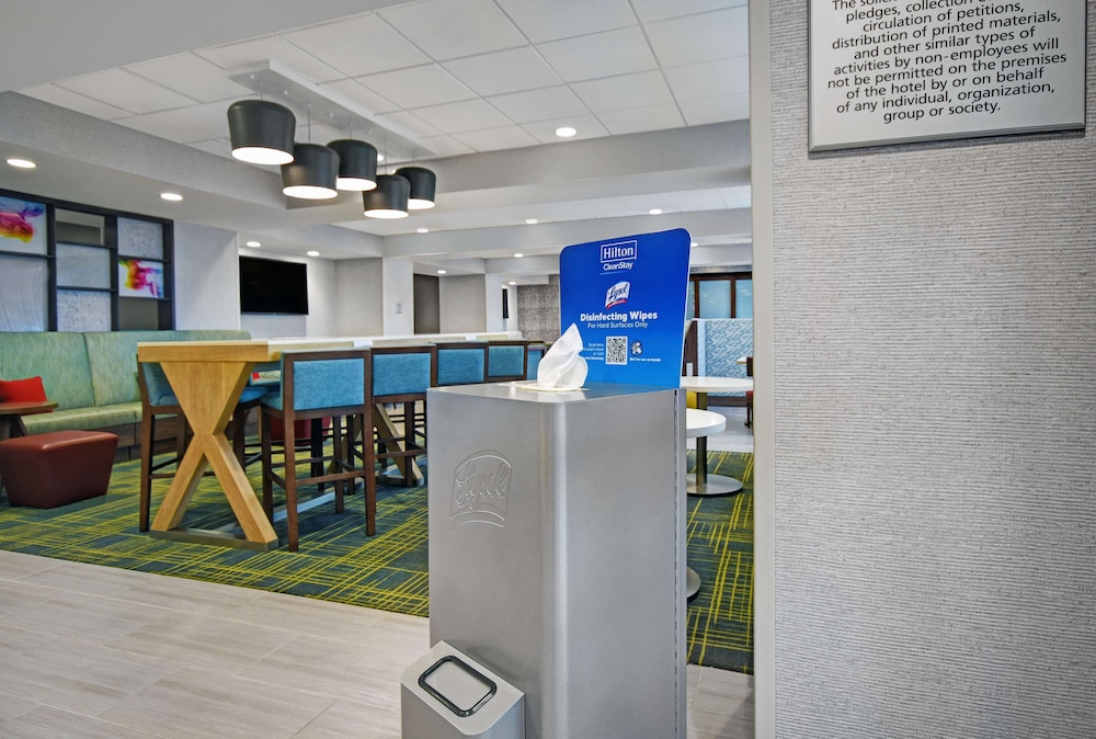 Hampton Inn Las Vegas Strip South 57/60