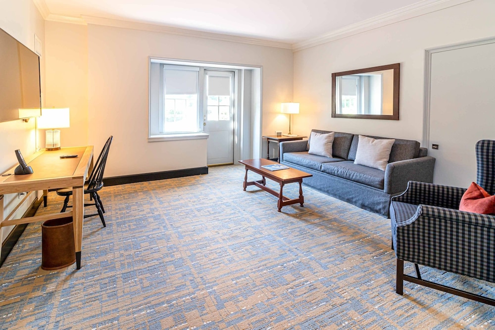 Williamsburg Lodge 21/39