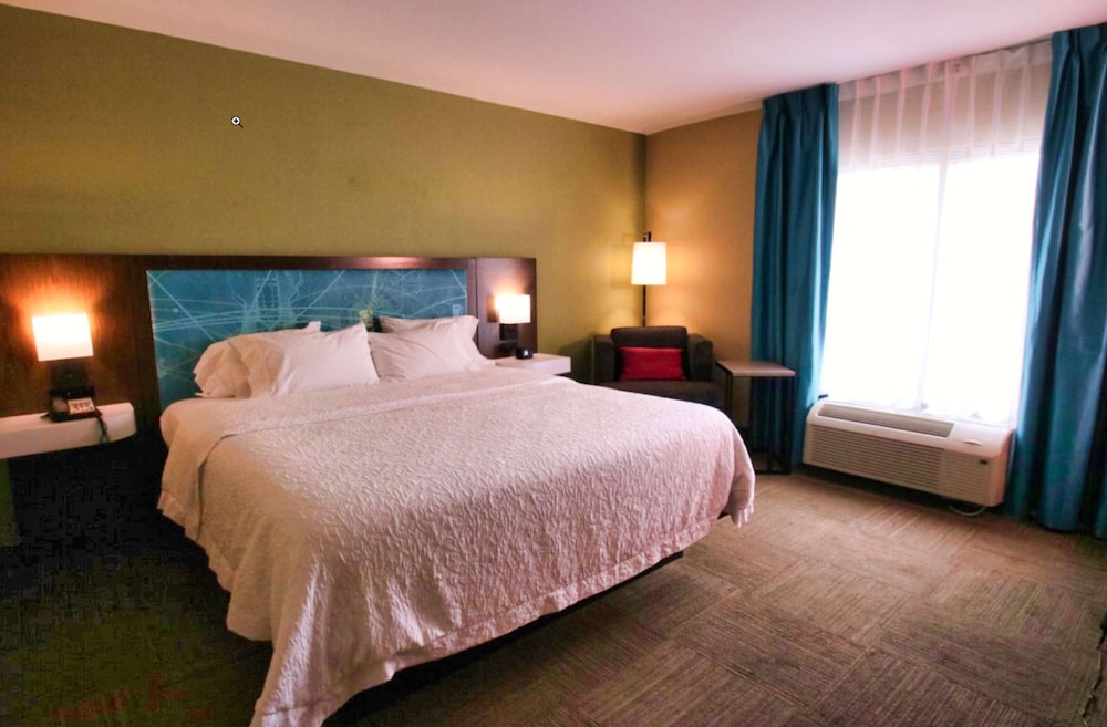 Hampton Inn & Suites Jacksonville - Beach Boulevard/Mayo Clinic Area 17/54