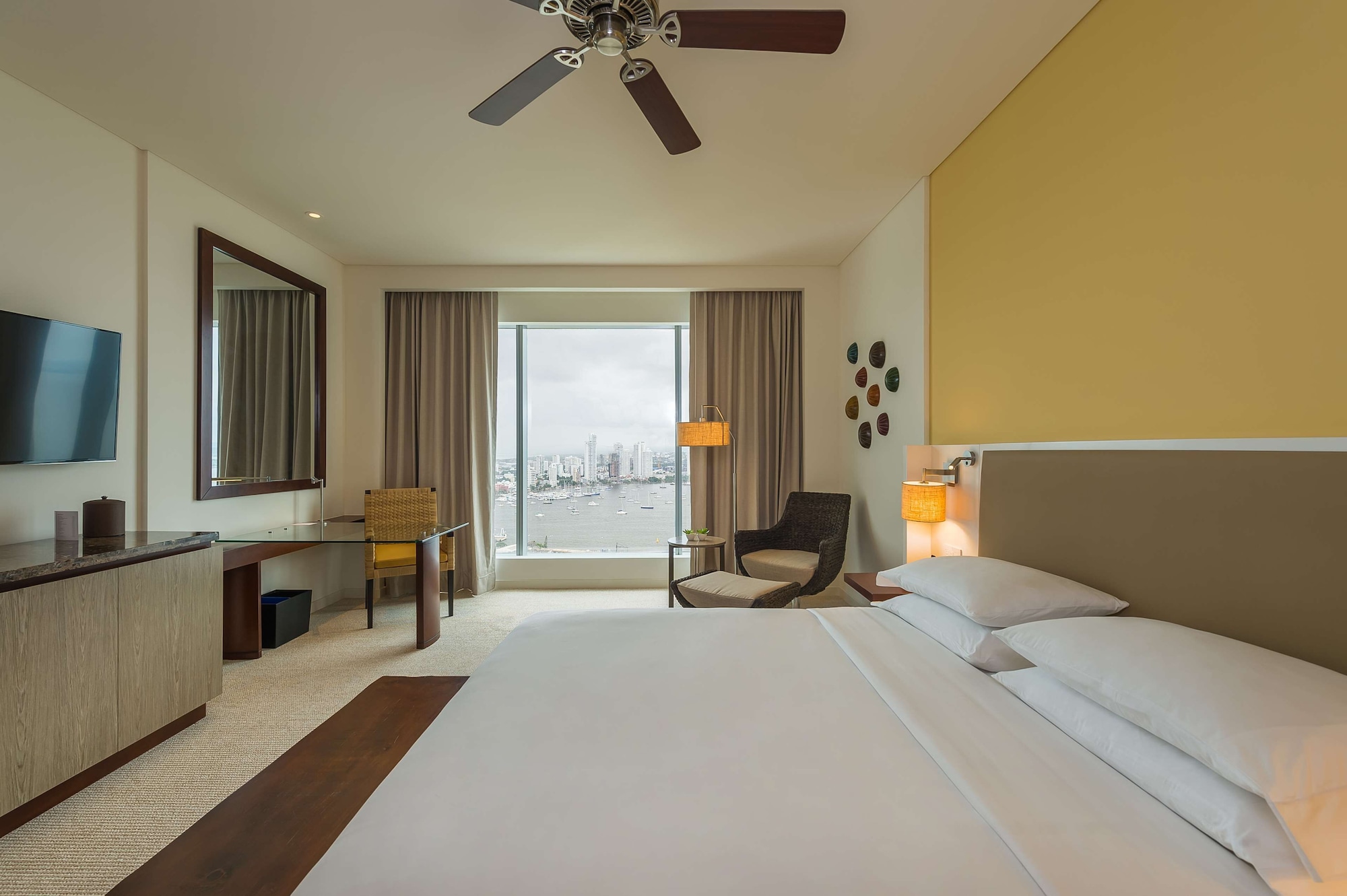 Room, King Bed, Bay View