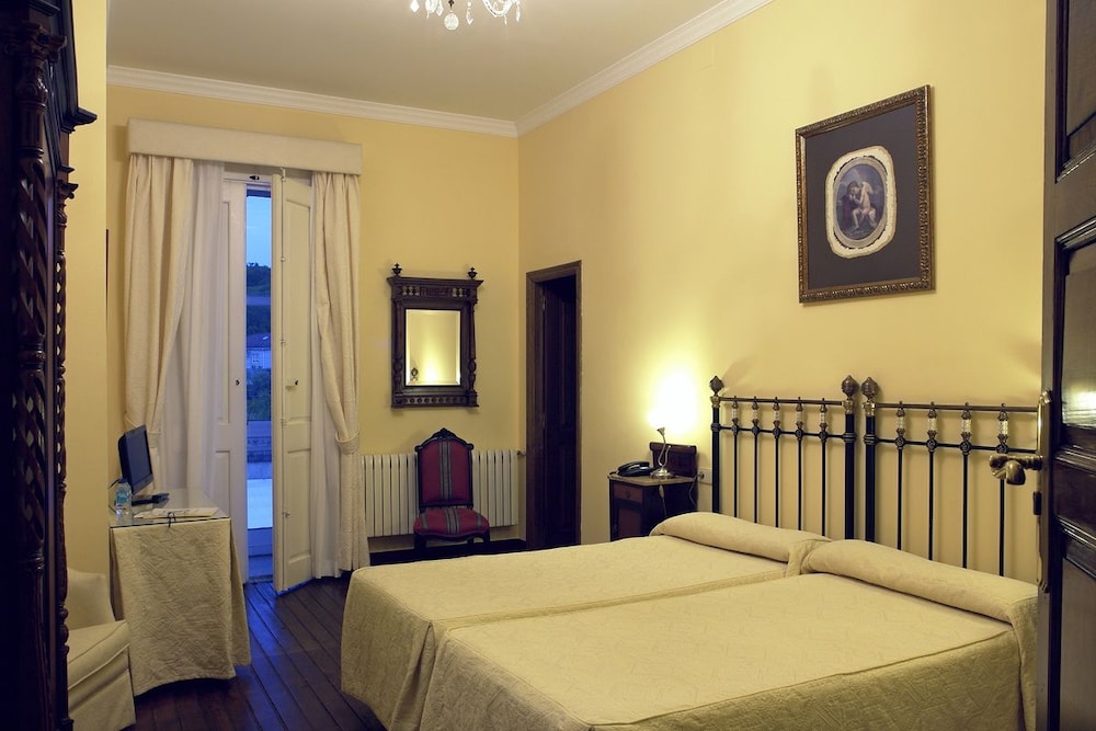 Pazo Almuzara 8/31