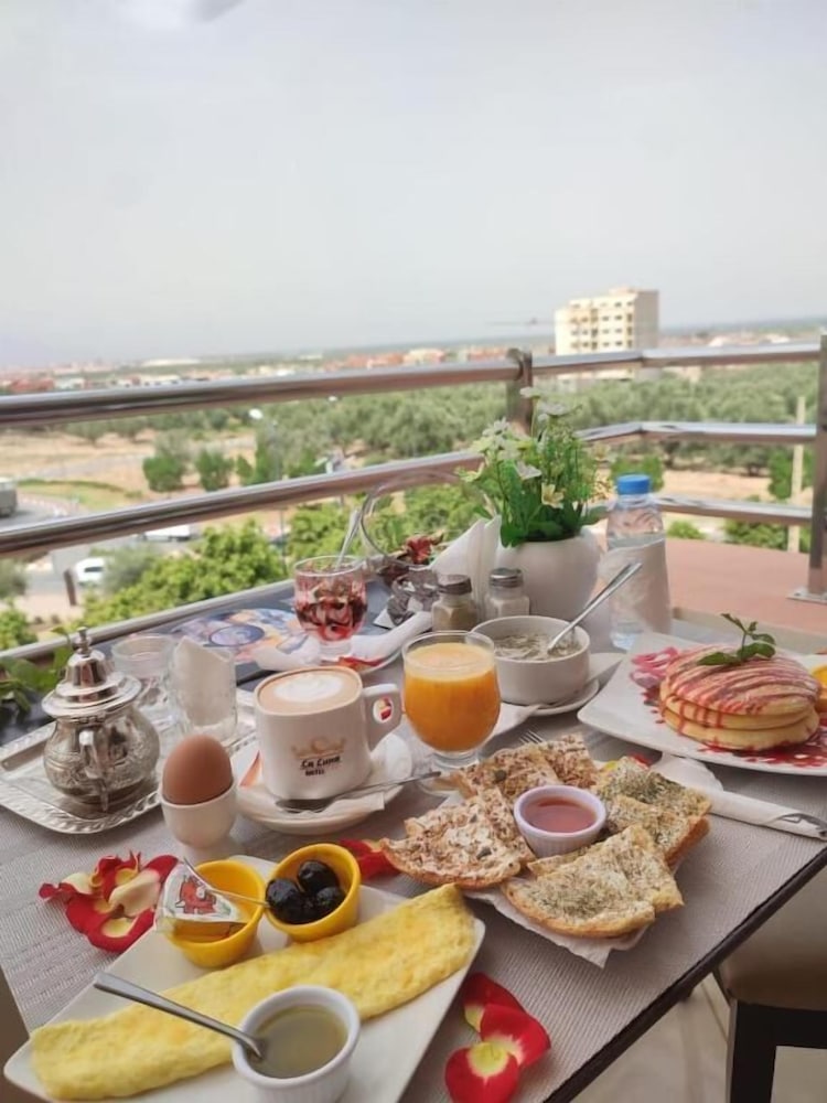 Hotel La Luna 28/31