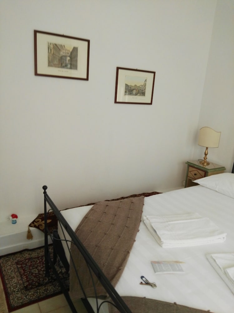 Butterfly Guest House 12/41