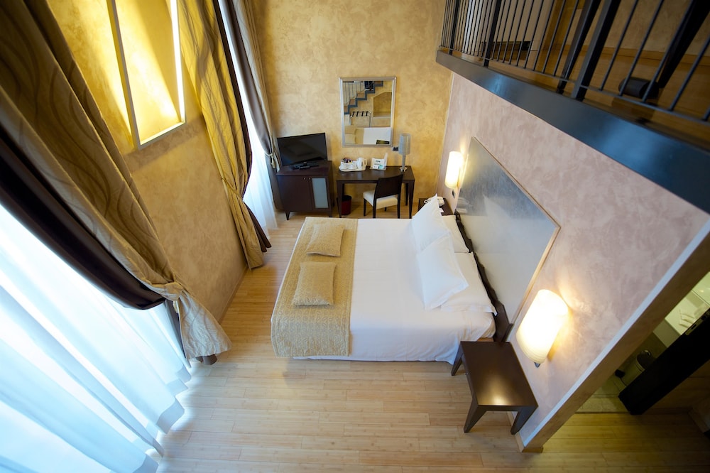 Best Western Crystal Palace Hotel 30/55