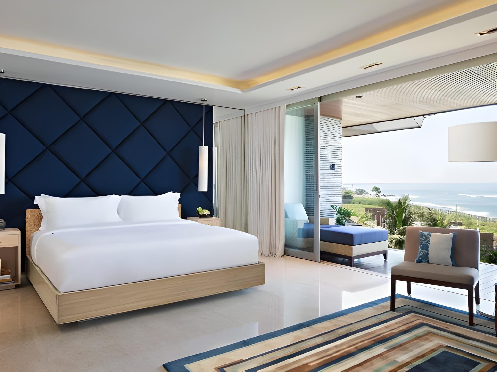 Como, Penthouse, King Bed