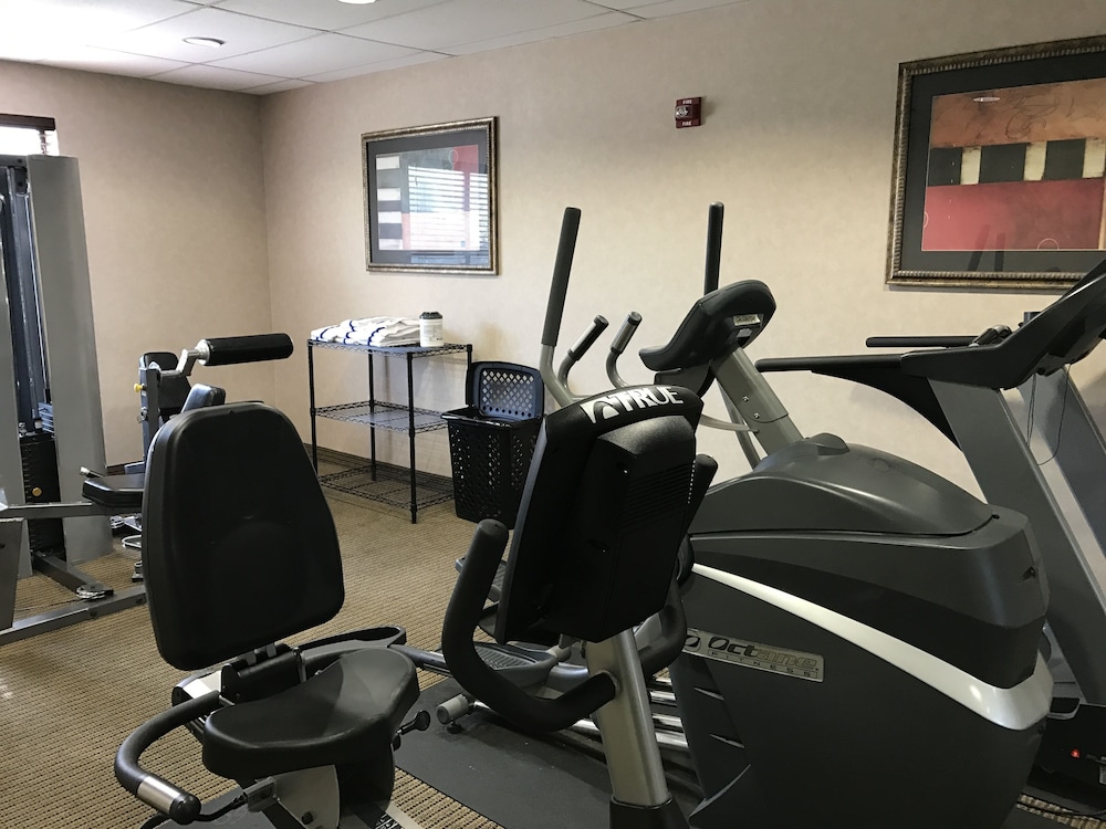 Comfort Inn Louisville Southwest 20/34