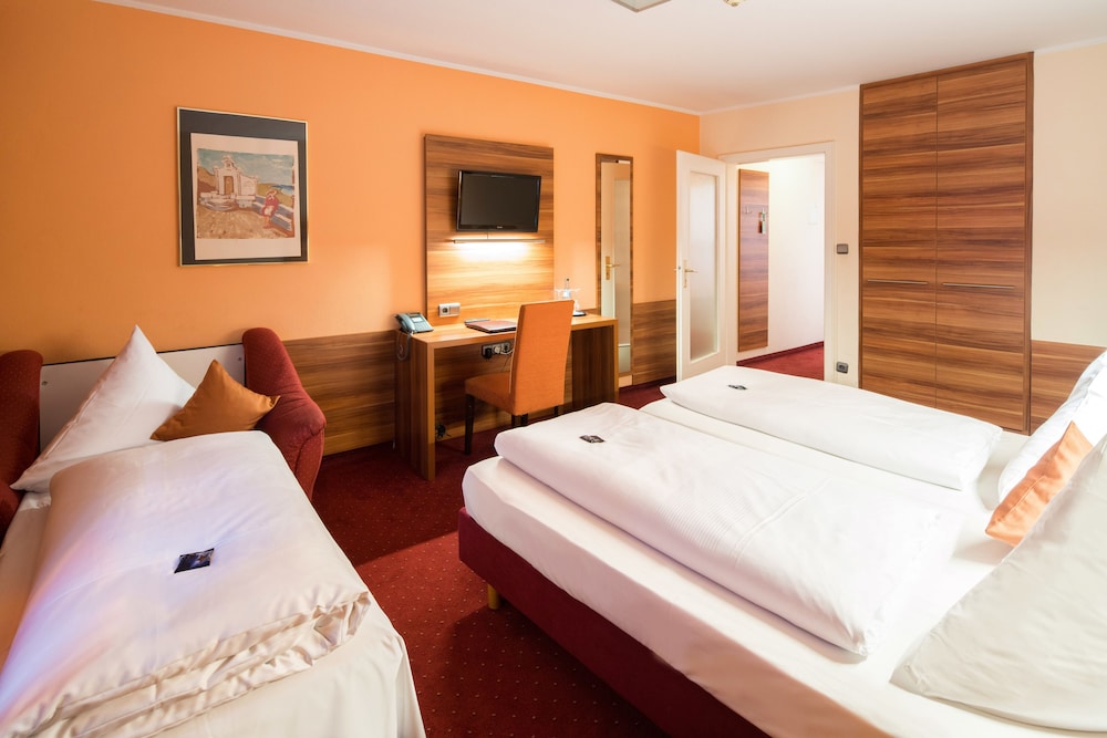 HOTEL ISARTOR 16/69