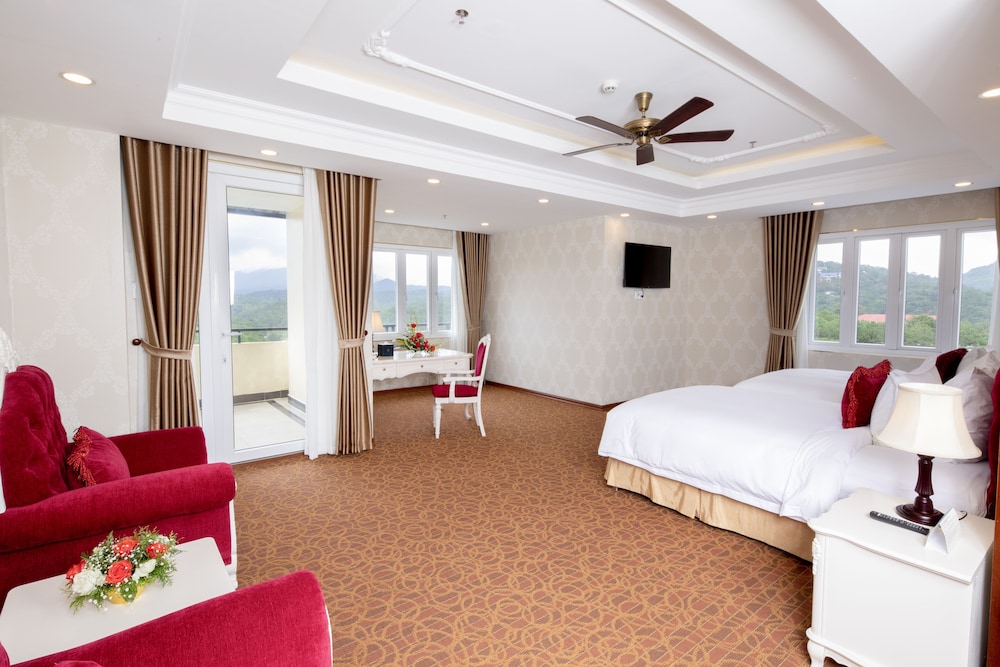Ladalat Hotel 26/80