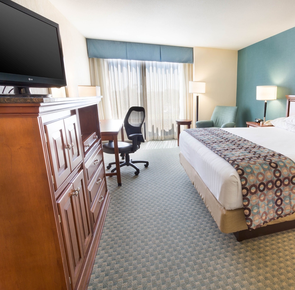 2 ROOMS, SUITE, KING BED, SOFA