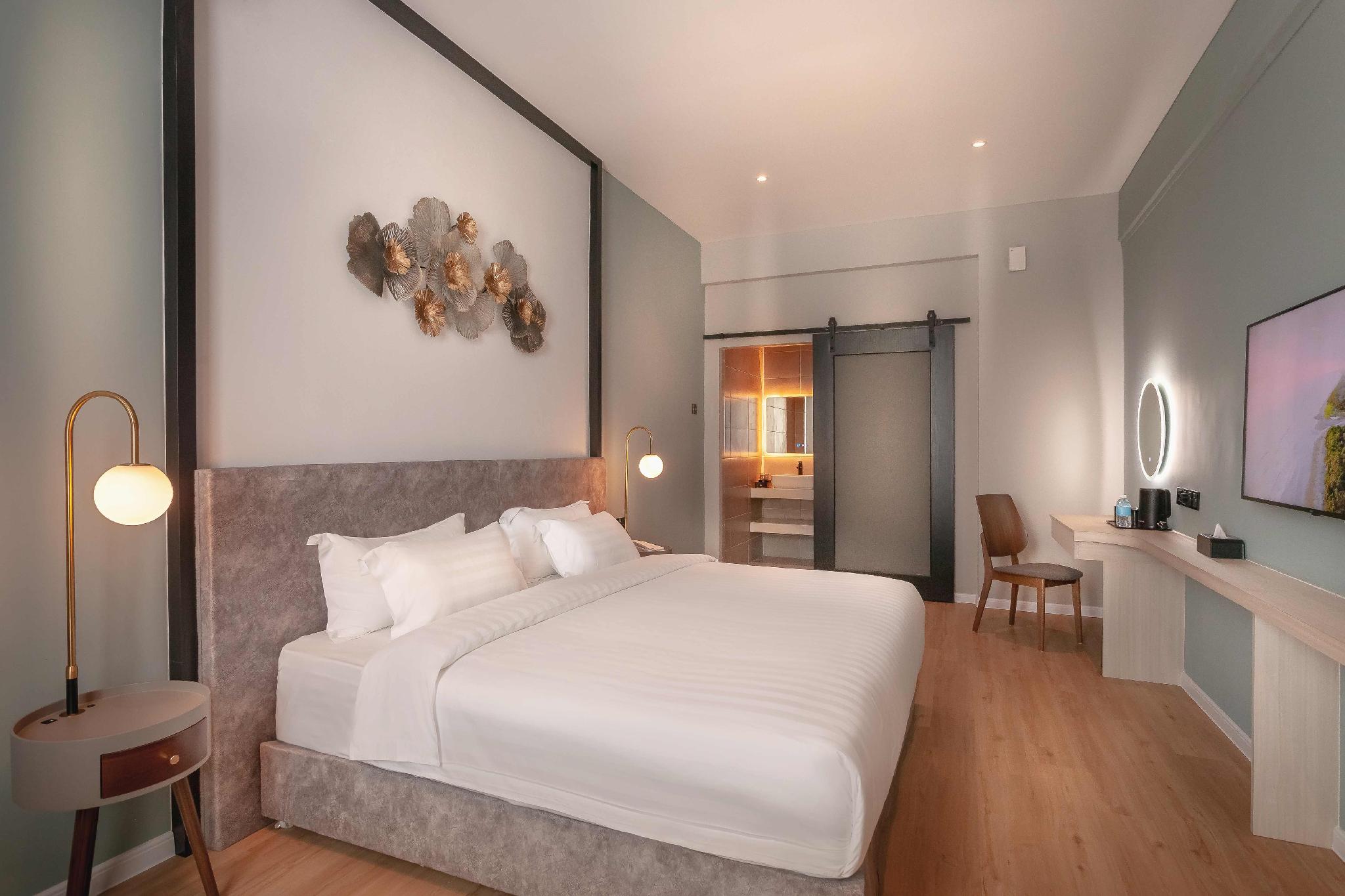 Premier, King Bed