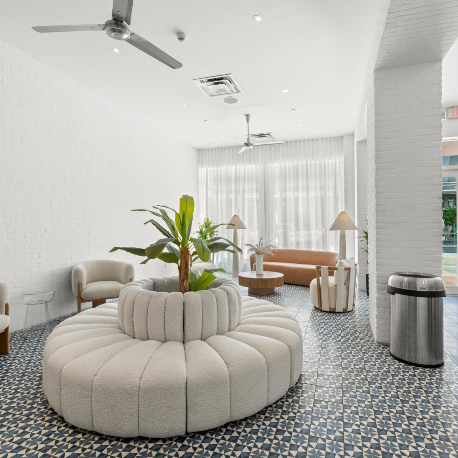 Bluebird Suites at The Apex Miami 32/50