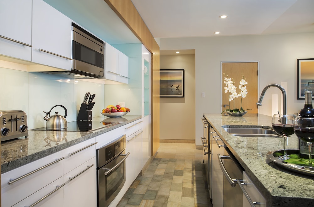 Santa Maria Suites 68/78
