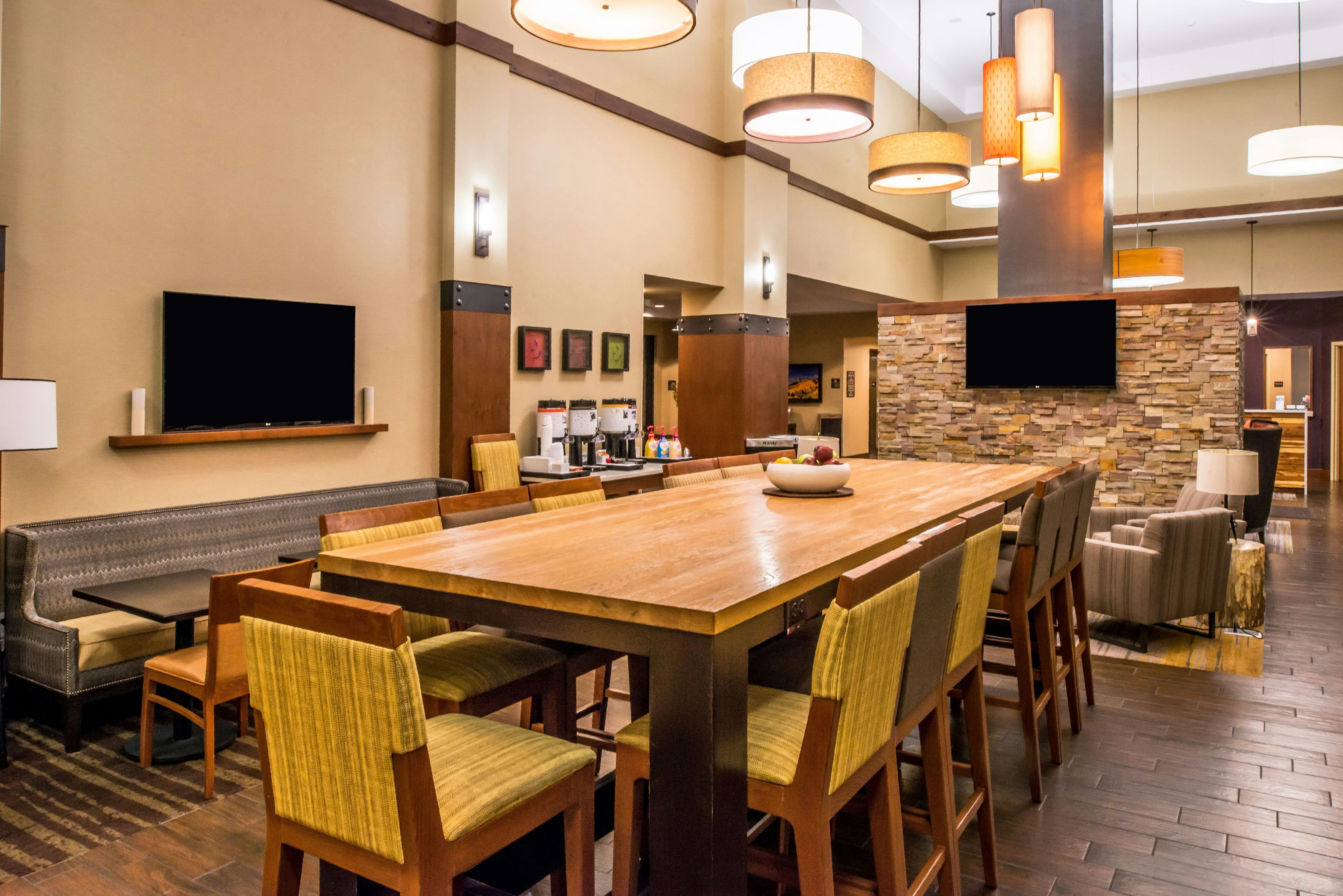 Hampton Inn & Suites Boulder North 27/29