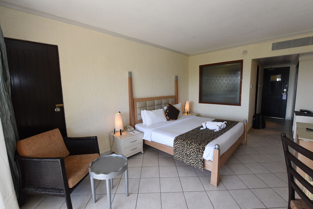 Diani Reef Beach Resort and Spa 11/69