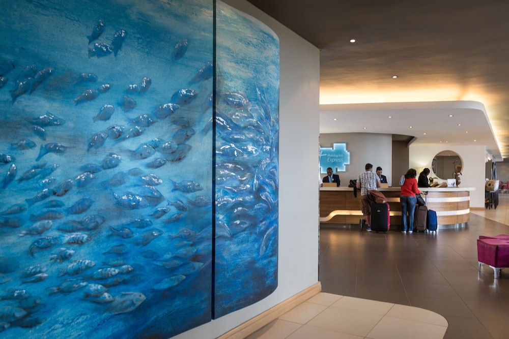 HOLIDAY INN EXPRESS DURBAN - UMHLANGA 45/83