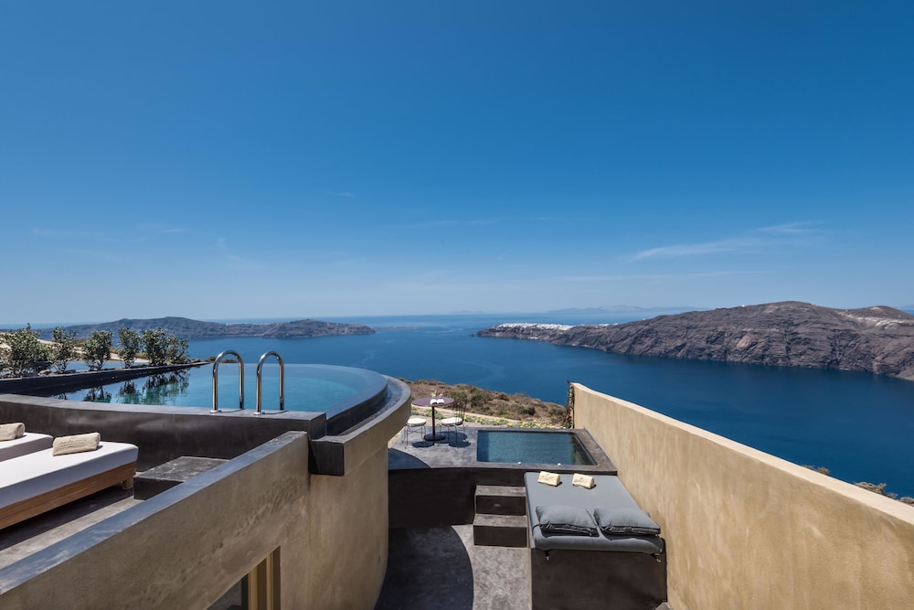 Andronis Concept Wellness Resort in SANTORINI