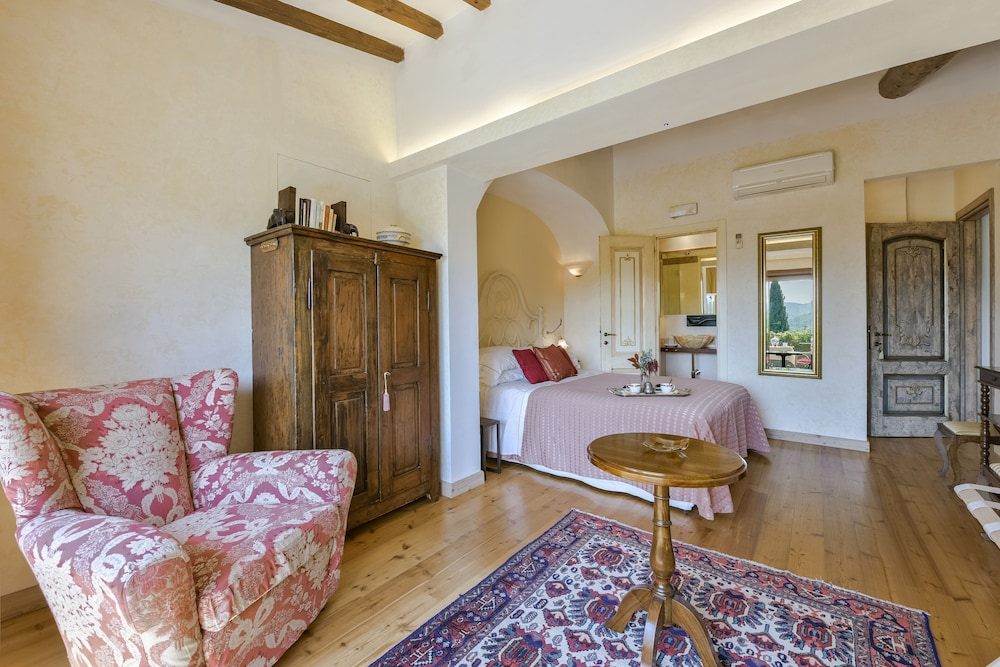 Villa Gaudia 13/50