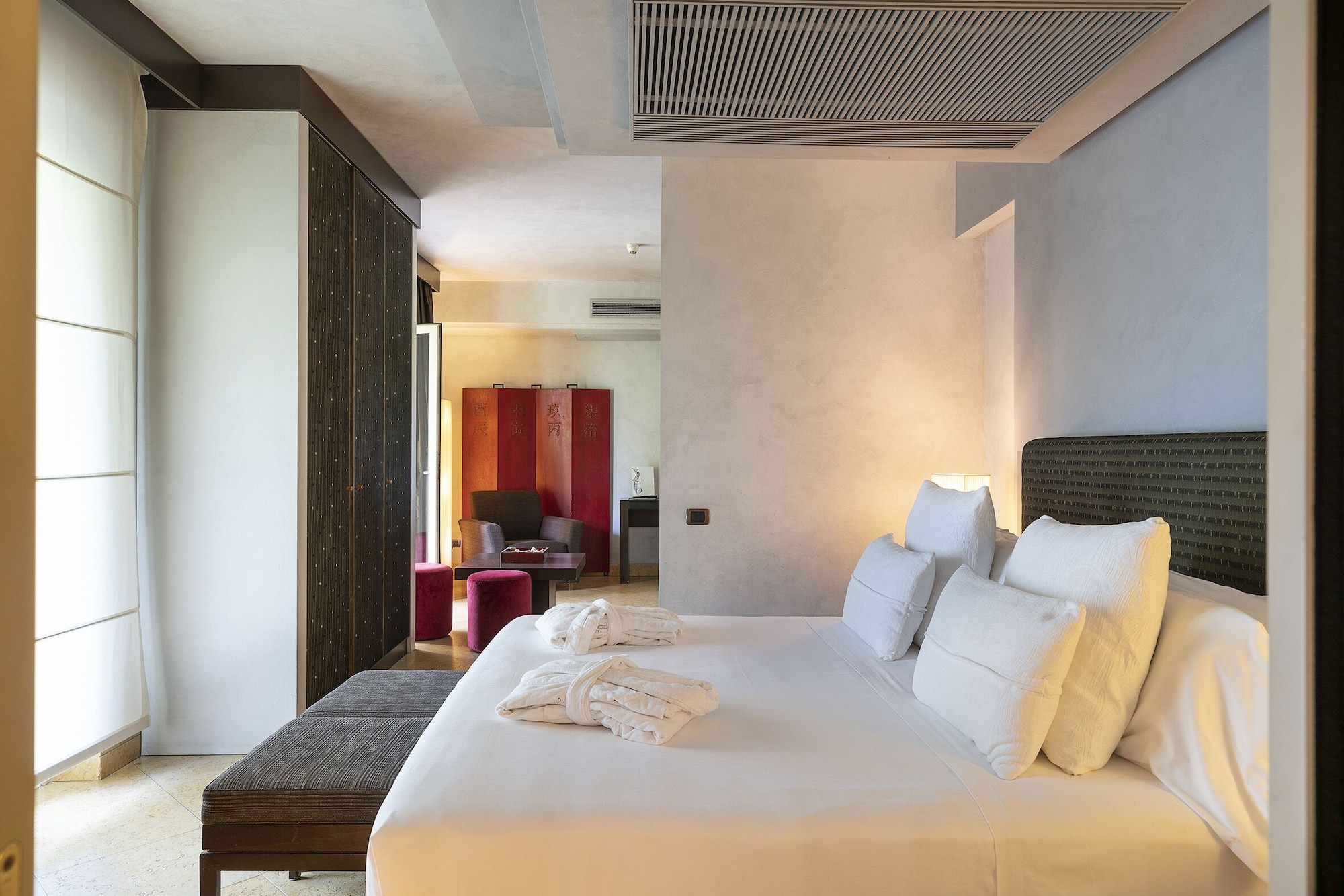 LUXURY, SUITE, BALCONY