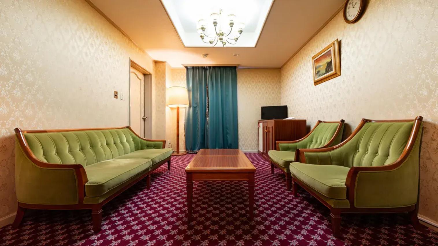 Kuwana City Hotel 13/14